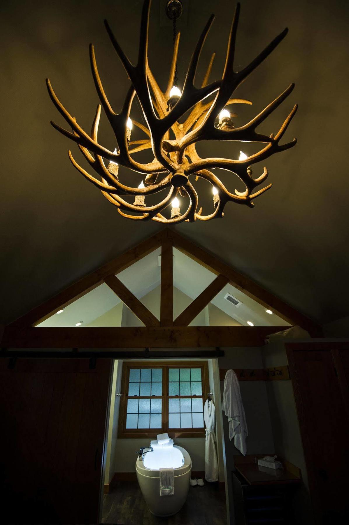 Heather Mountain Lodge Rogers Pass Εξωτερικό φωτογραφία